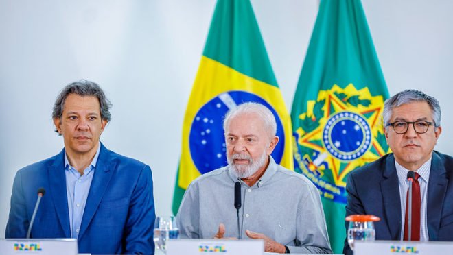 Lula se reúne com Haddad e outros ministros para discutir novas medidas ao RS