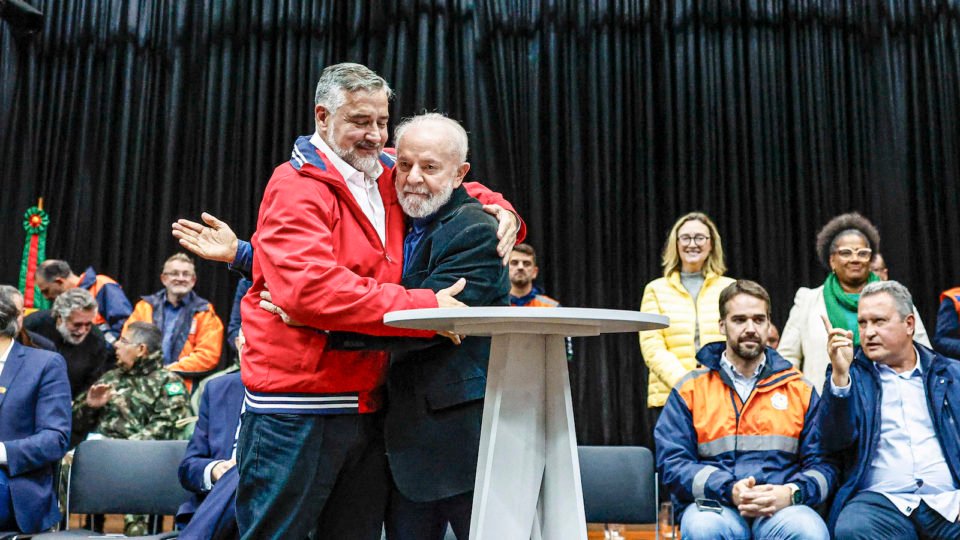 Escolhido de Lula para atuar no RS acumula fracassos e polêmicas na comunicação do governo