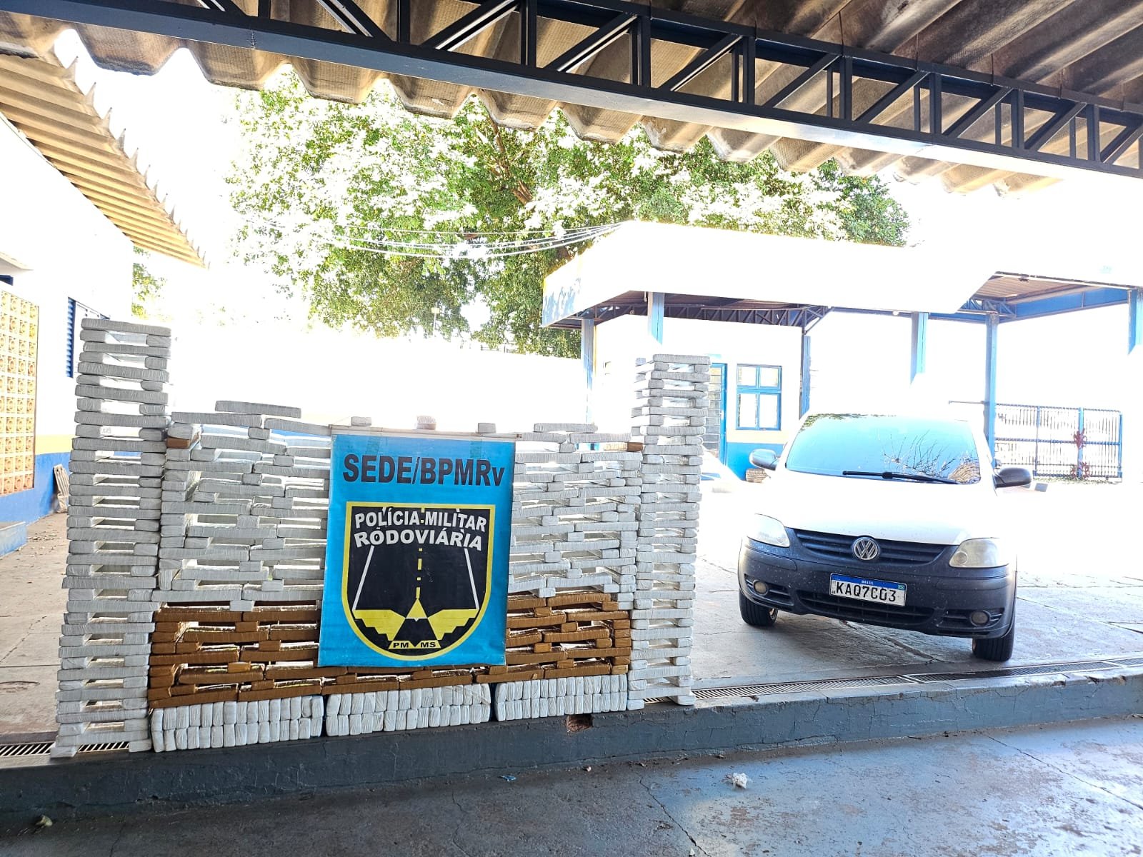 Polícia Militar Rodoviária apreende mais de meia tonelada de maconha em Campo Grande