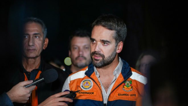 “Soube pela imprensa”, diz Eduardo Leite sobre indicação de Pimenta para coordenar ações no RS