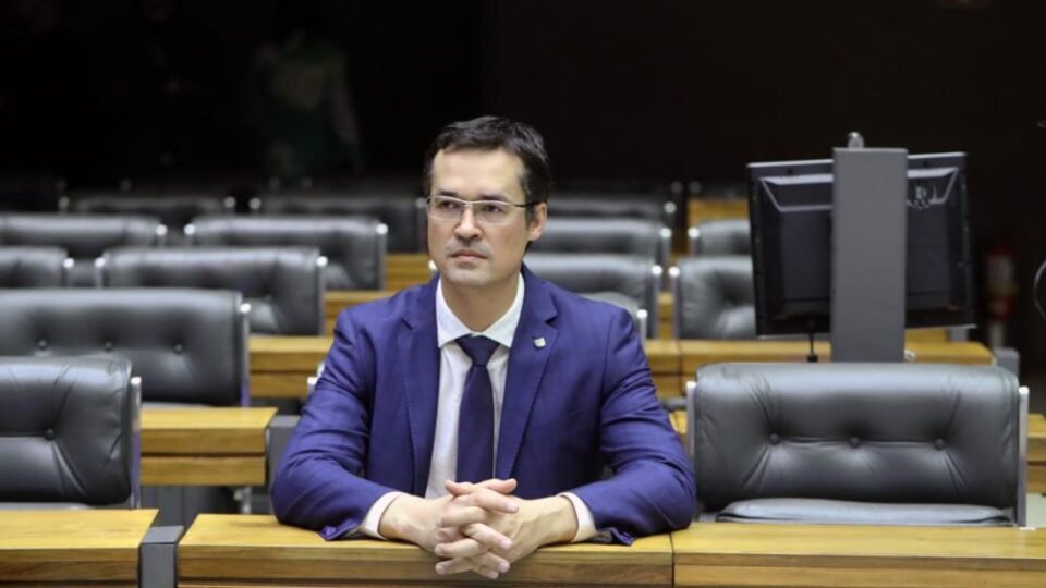 Deltan Dallagnol pede à PGR que investigue Moraes por suposto abuso de autoridade