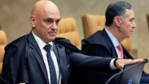 Oposição divulga abaixo-assinado pelo impeachment de Moraes