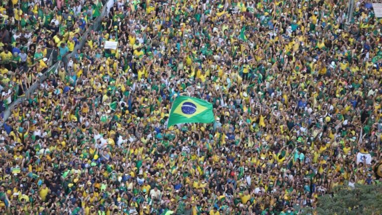 Oposição conta com pressão popular para viabilizar&hellip;