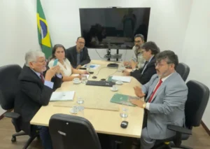 Carlos Bernardo cumpre agenda em Brasília com Ministro…